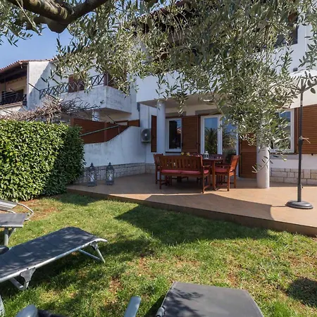 In - Istrien 10097 Holiday home